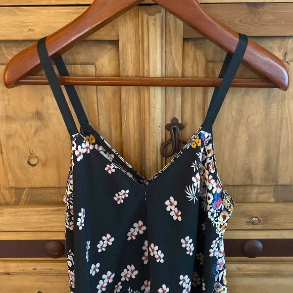 Zara black mini dress with flowers - Picture 2 of 9